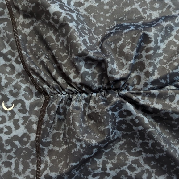 Zyia Scrunch Butt Leggings - Picture 5 of 10